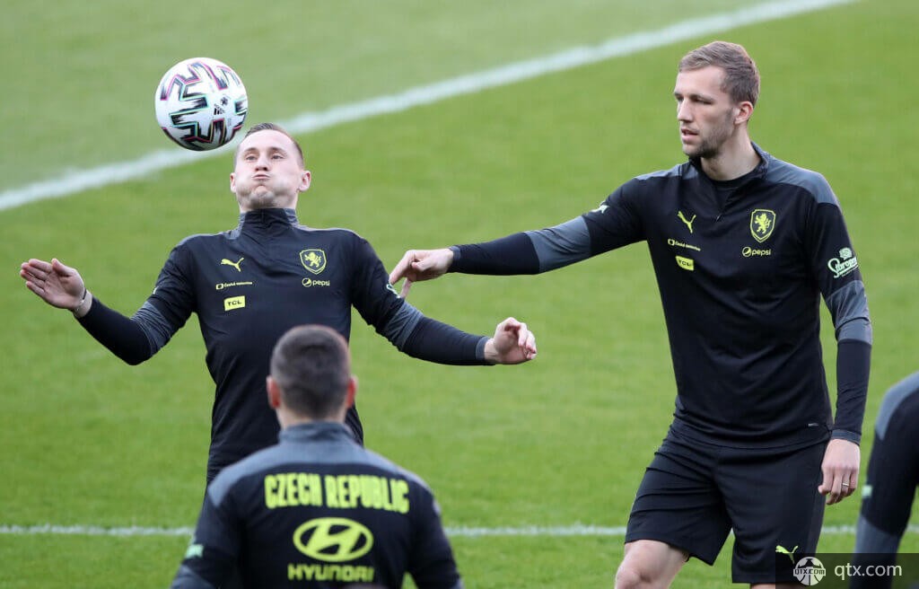 是成为名副 是成为名副